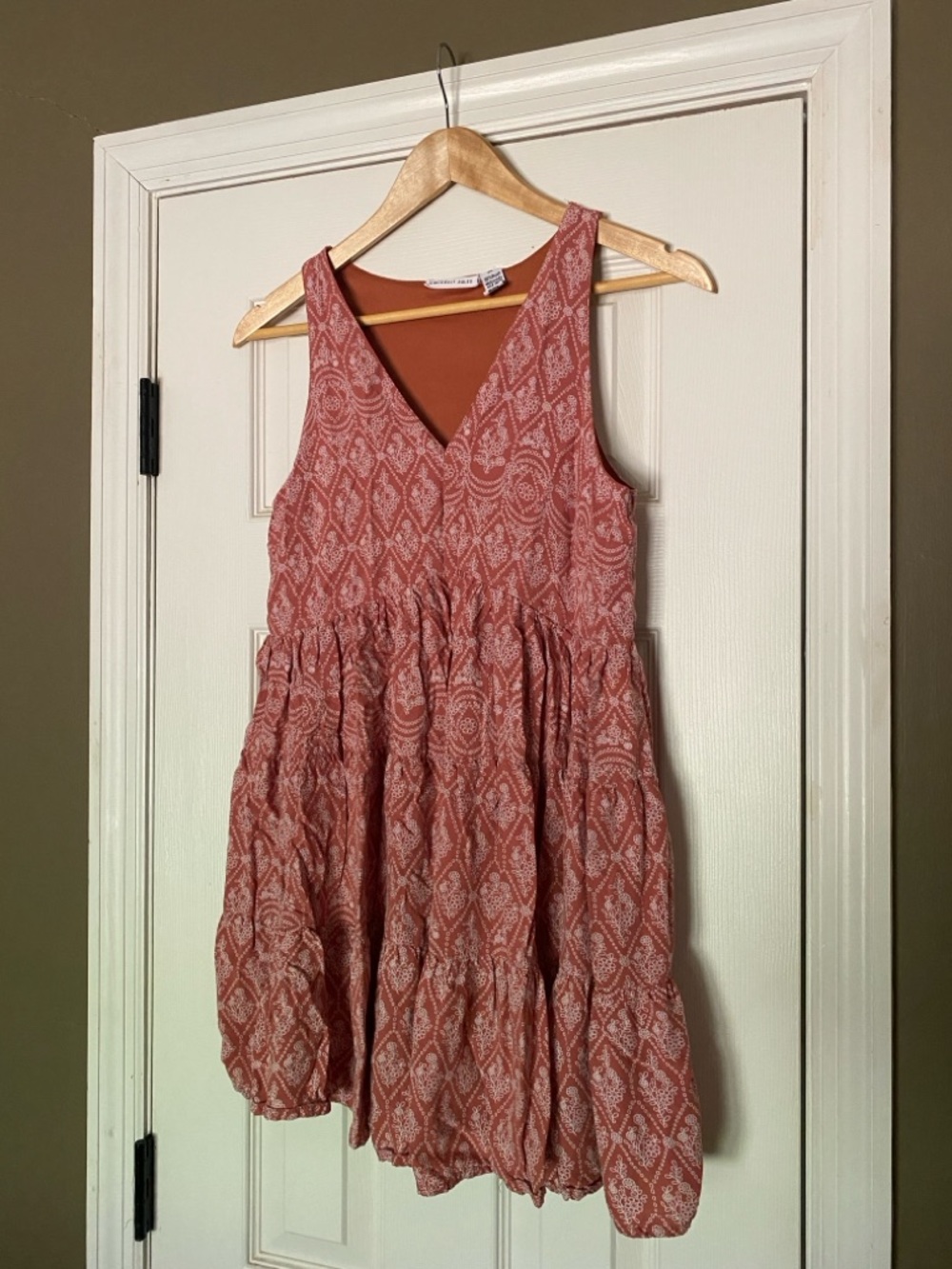 Sincerely Jules - Dusty Rose Printed Tiered V‑Neck Mini Dress